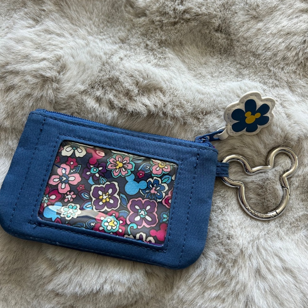 Vera Bradley Disney Zip ID Case Mickey Clip - Picture 2 of 3